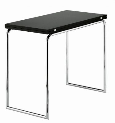 B 109 Klapptisch von Thonet mit schwarzer Tischplatte und verchromtem Stahlrohrgestell.